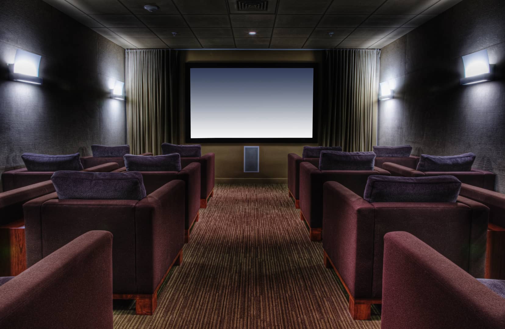 empty-chairs-in-luxury-movie-theater