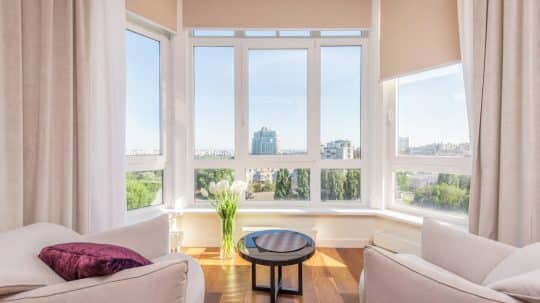 Lutron Serena Shades vs Traditional Blinds: Which Is Better?