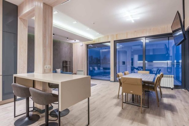 Smart Home Automation Company in New York NYC 2 Smart Thermostats Help Cut Energy Bills